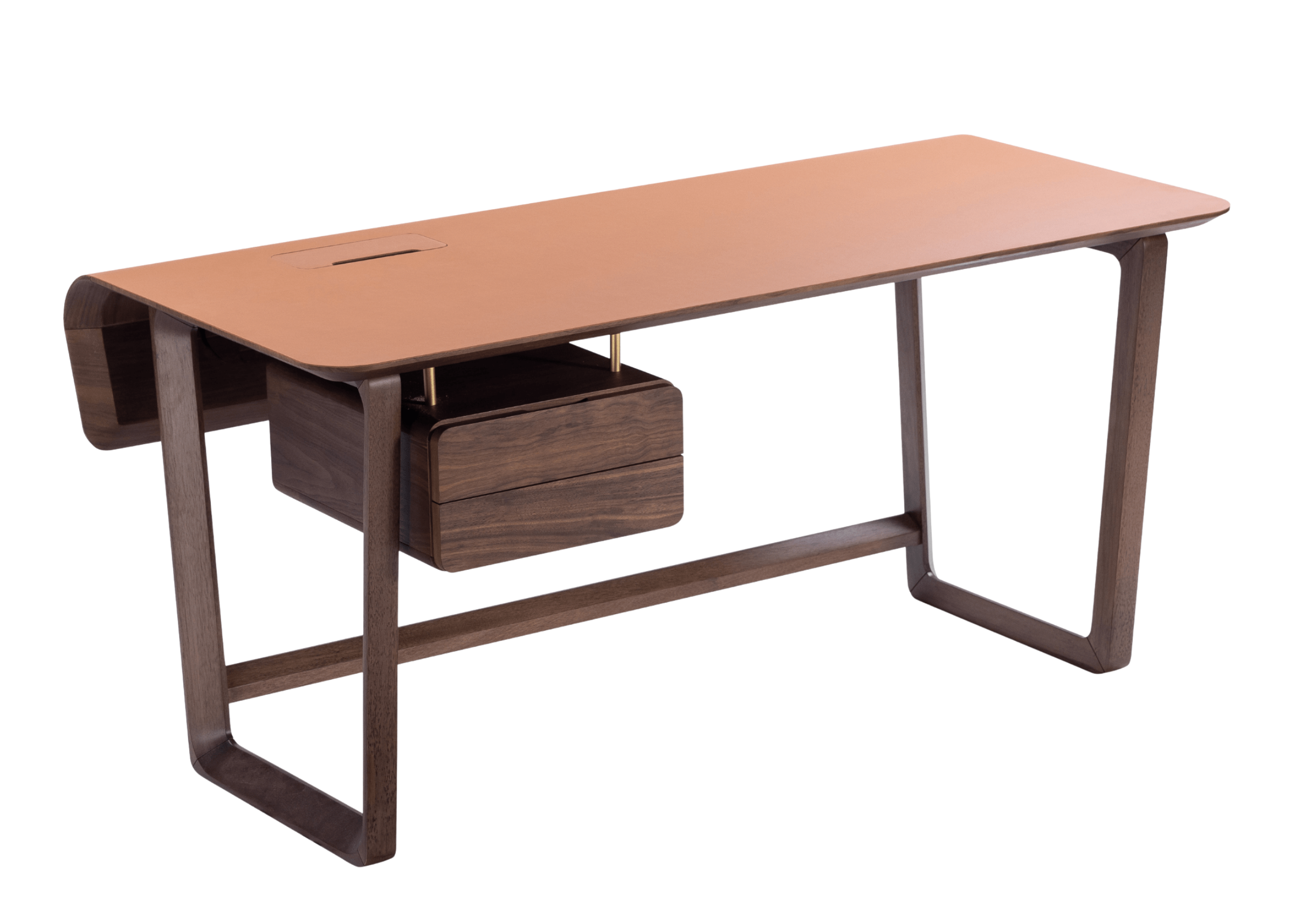 Escrivaninha com duas gavetas, base em madeira nogueira e tampo revestido em recouro caramelo. Design sofisticado e contemporâneo, ideal para ambientes de trabalho elegantes, apresentada sobre fundo neutro.