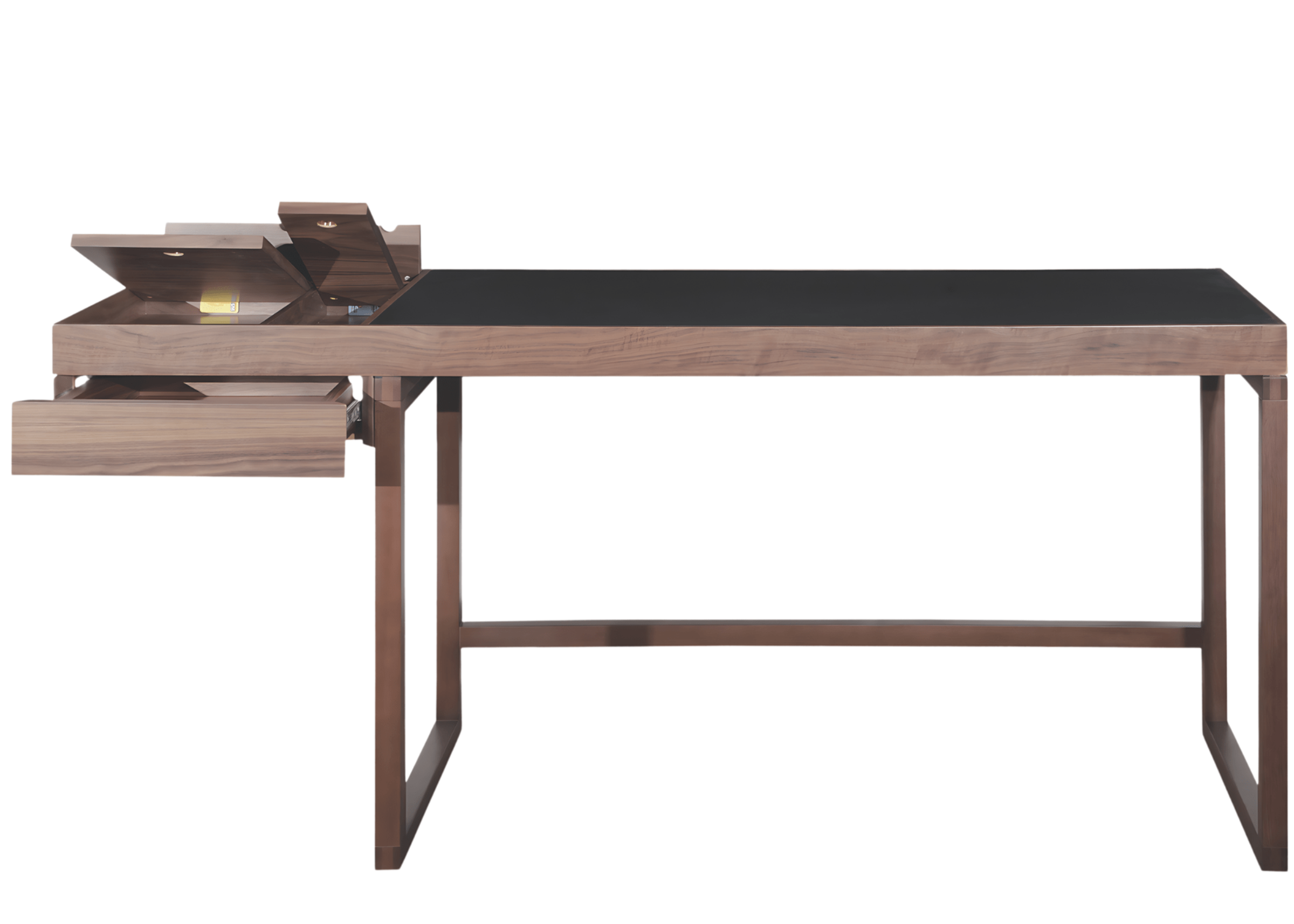 Escrivaninha modelo Eros com estrutura em madeira nogueira, tampo revestido em recouro e base em madeira jequitibá. Design moderno e sofisticado, ideal para escritórios elegantes, apresentada sobre fundo neutro.
