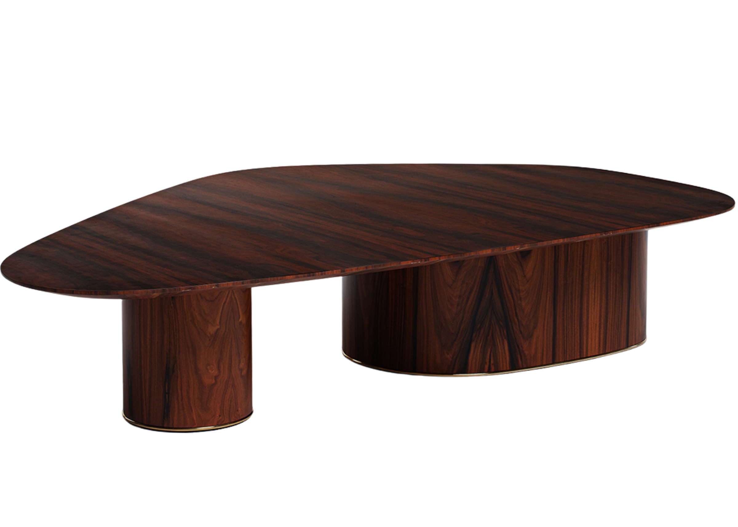 Mesa de centro com formato orgânico, tampo em lâmina de madeira e base cilíndrica. Design contemporâneo e fluido, ideal para composições elegantes, apresentada sobre fundo neutro.
