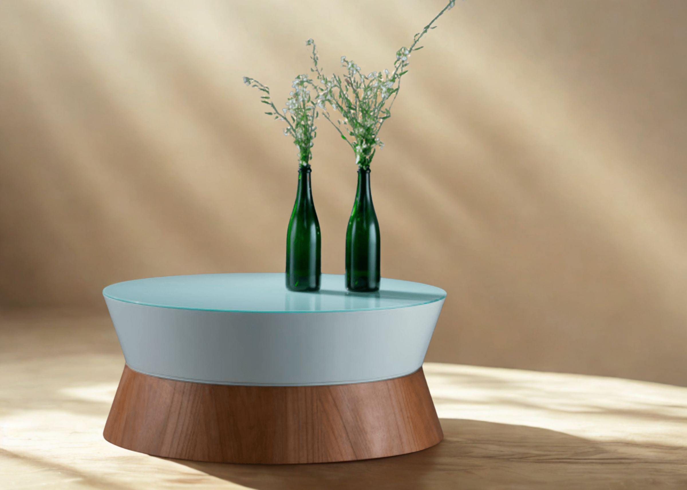 Mesa de centro redonda com base em MDF amadeirado e tampo em vidro colado. Design moderno e funcional para ambientes aconchegantes.