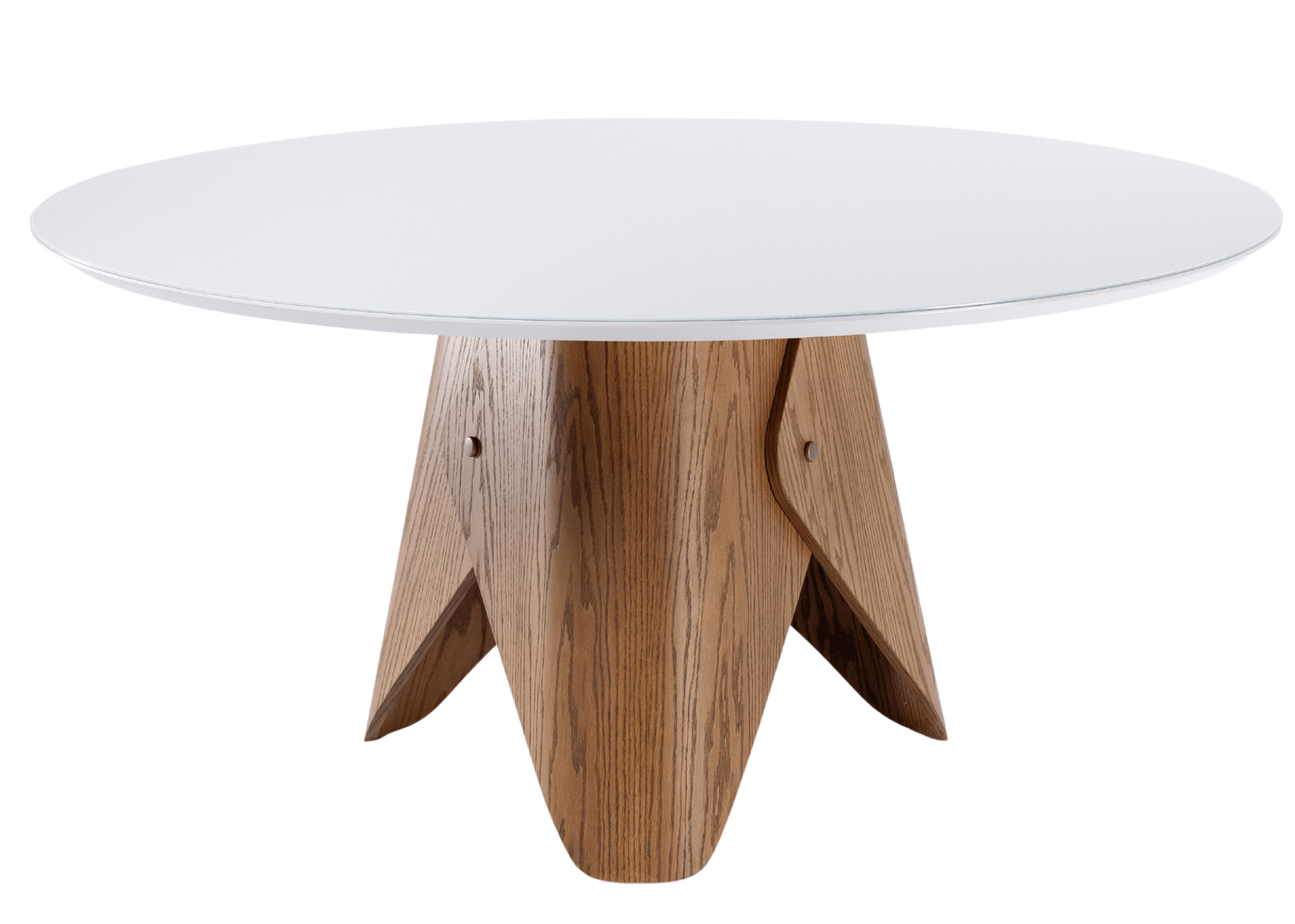 Mesa de Jantar Match redonda com tampo em MDF laqueado pintado no off white e base em carvalho amendoa com detalhe metalizado.