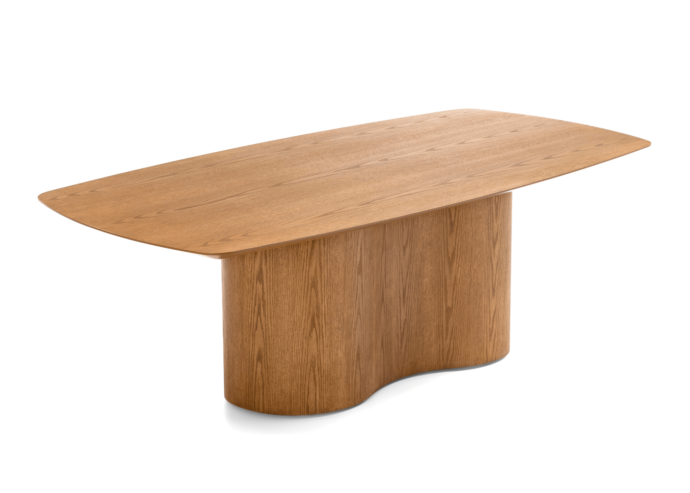 Mesa de jantar Lila com tampo e base em lâmina de carvalho amêndoa, estrutura orgânica e design contemporâneo, ambientada em sala de jantar elegante.
