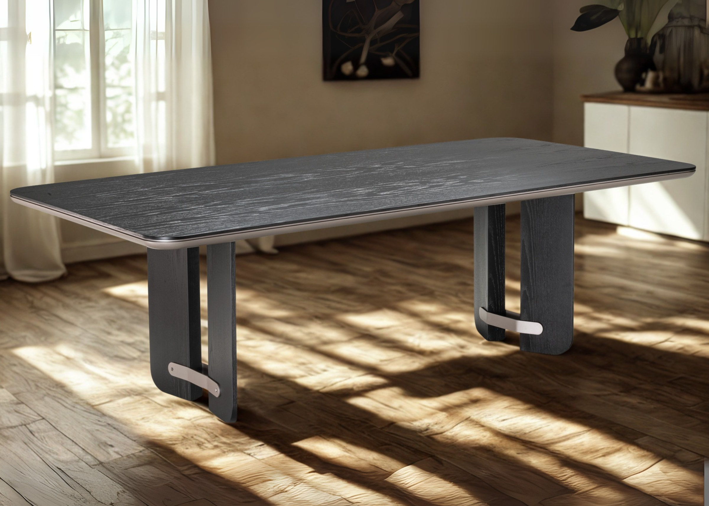 Mesa de jantar retangular em carvalho preto com detalhe em laca metalizada. Design imponente e elegante para salas de jantar sofisticadas.