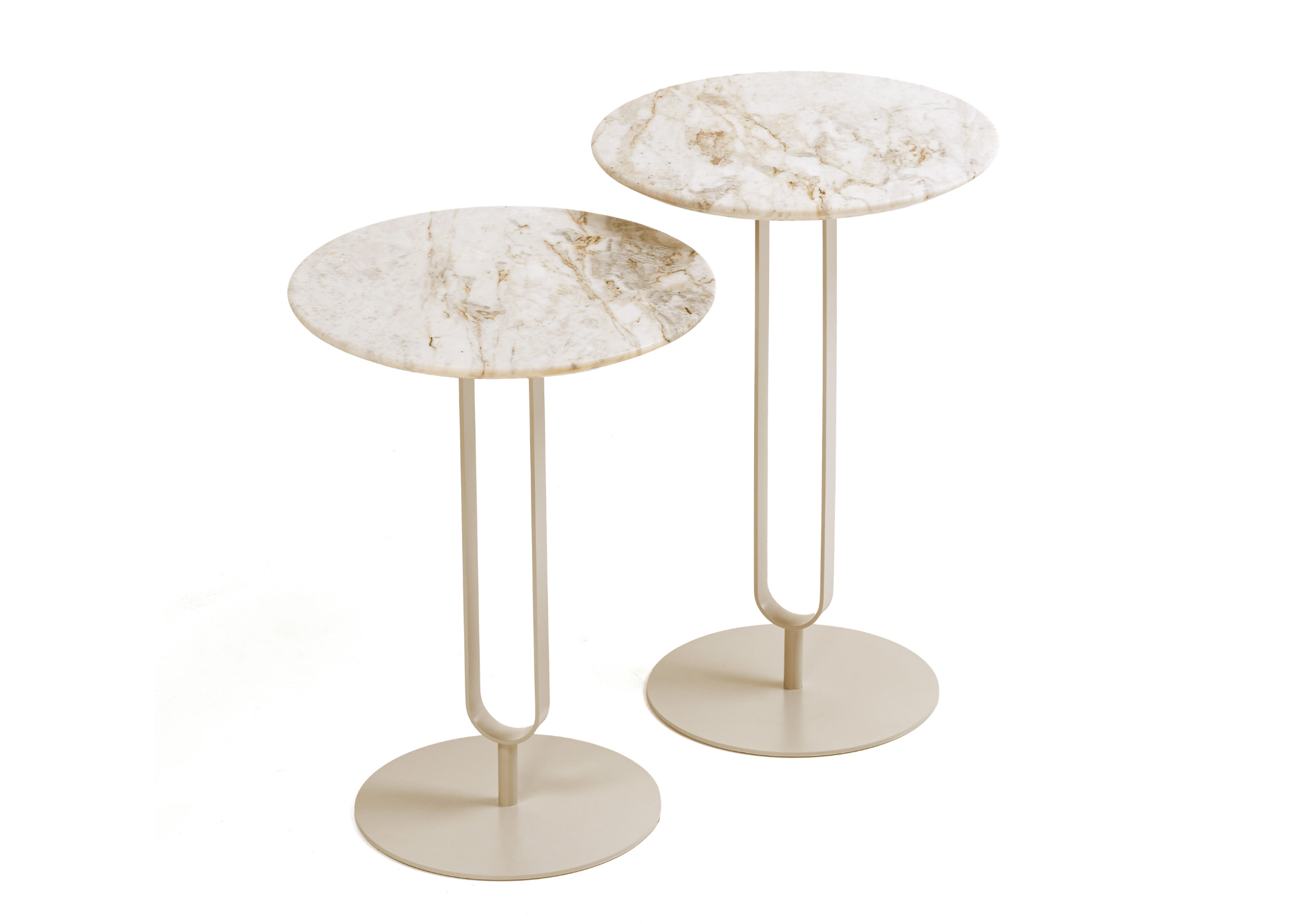 Design moderno da Mesa Lateral Redonda de Mármore calacata Noa para sala de estar ninimalista.
