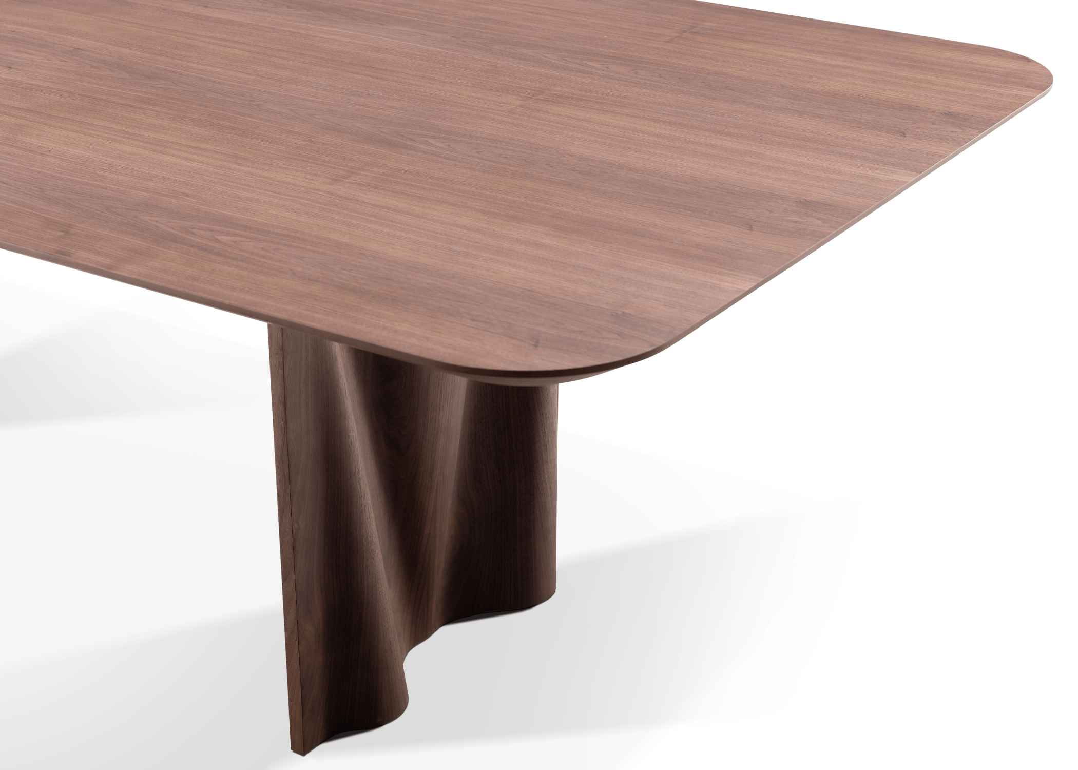 A mesa de jantar Master é muito mais do que uma simples peça de mobiliário; é uma afirmação de estilo e elegância