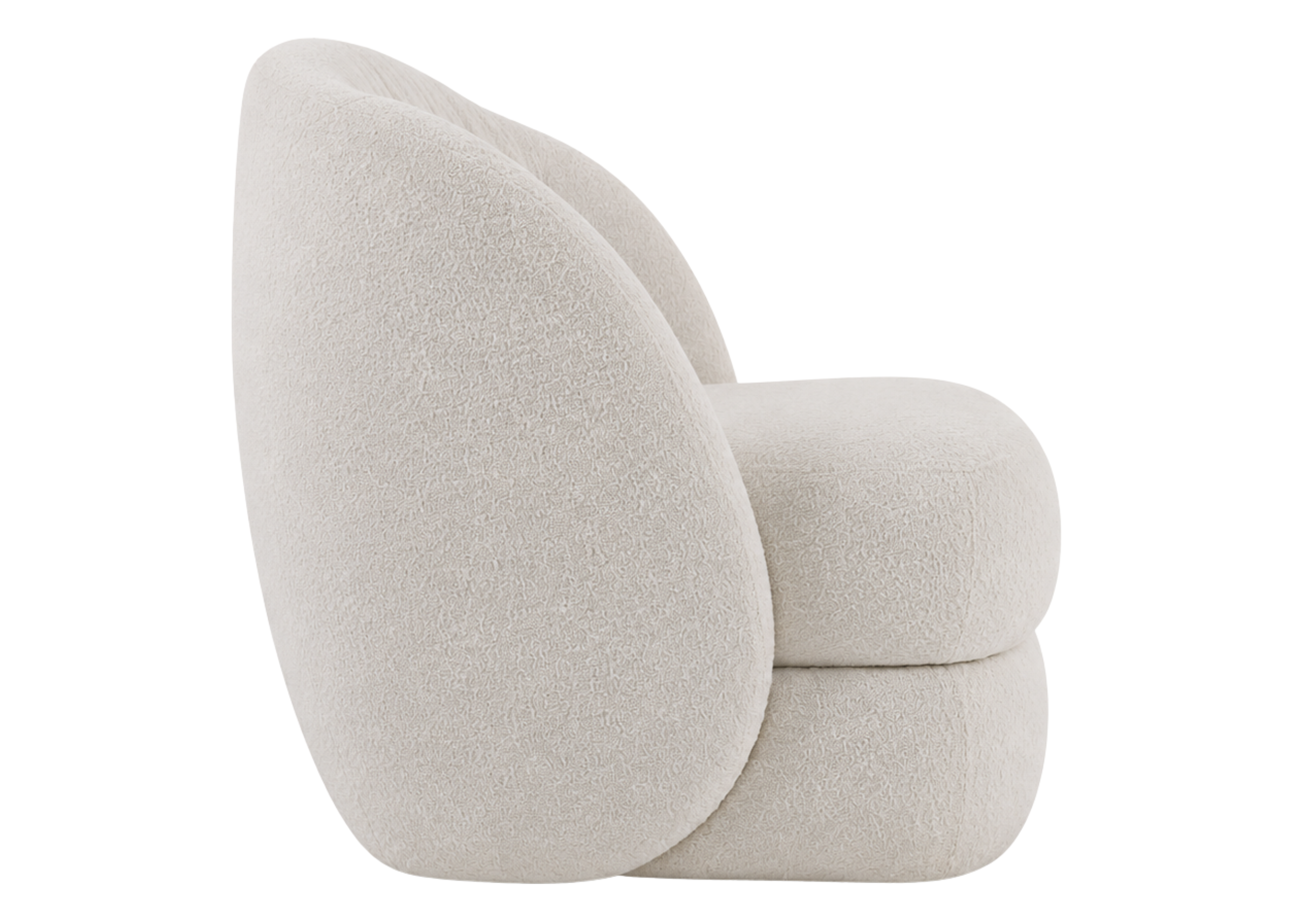 Poltrona giratória Pétala com revestimento em bouclé off white, apresentando design confortável e contemporâneo para ambientes sofisticados.