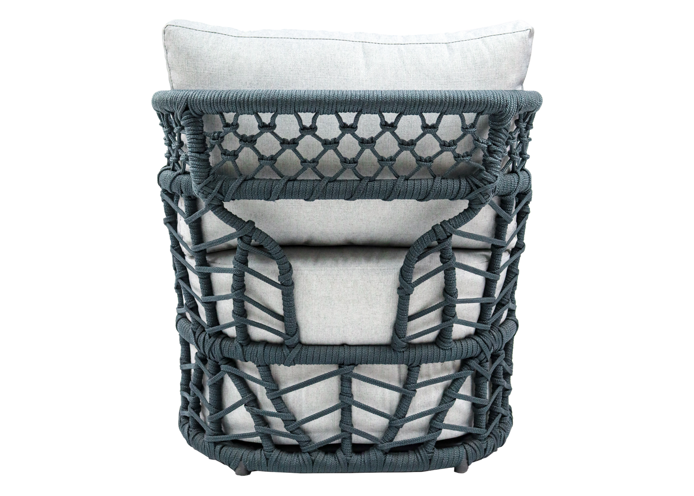 Poltrona Viena com corda náutica e revestimento impermeável para área externa. Móvel para uso externo.