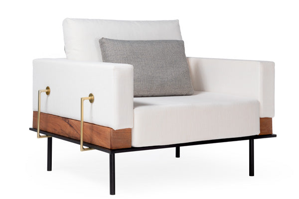 Poltrona Dami: Conforto luxuoso e design elegante para seu espaço externo.