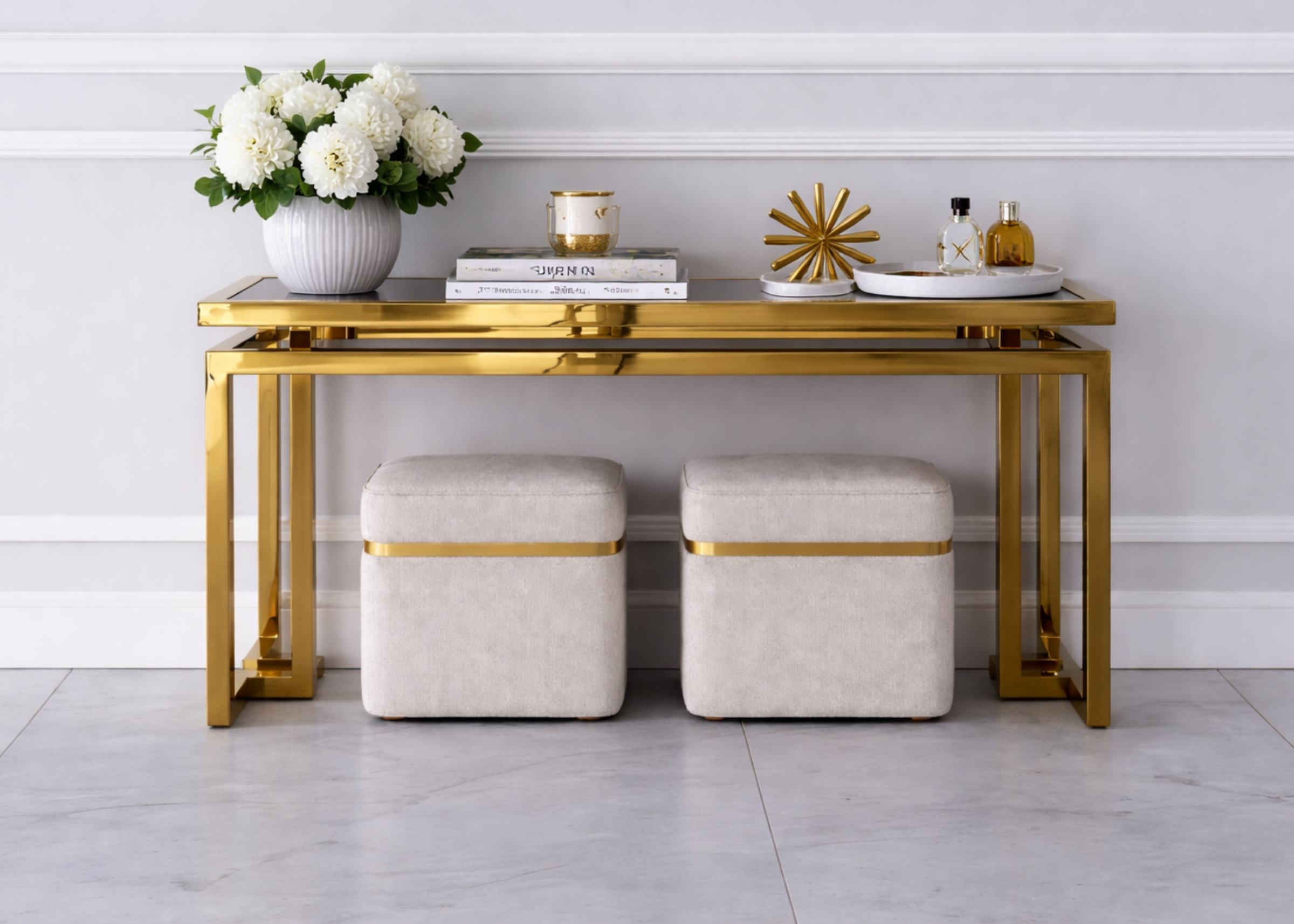 Puff Hugo elegante e confortável, com design sofisticado ideal para ambientes acolhedores e bem decorados.