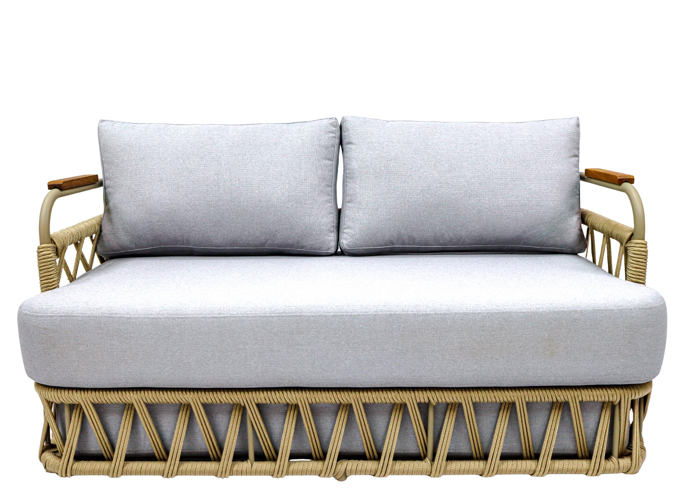 Sofá Raízes para área externa com design moderno, revestimento em corda náutica e linhas contemporâneas, ideal para áreas externas elegantes.