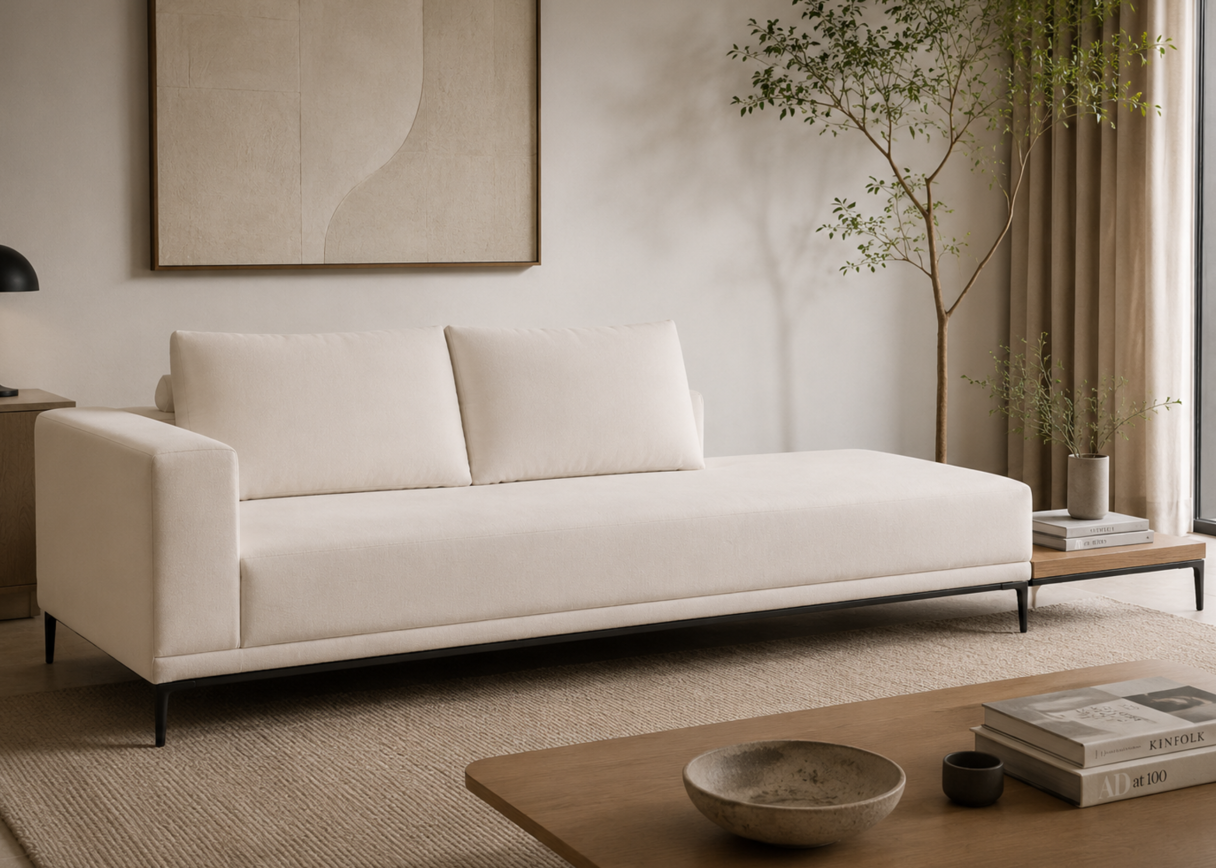 Sofá Beatriz em sala moderna com design elegante e confortável, ideal para compor ambientes sofisticados e acolhedores.