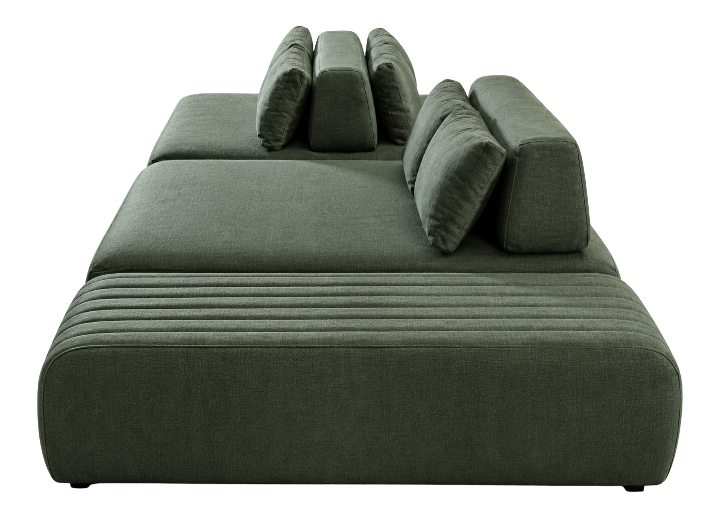 Sofá Ilha Ema com encosto móvel e almofadas soltas, apresentando design confortável e sofisticado, ideal para compor ambientes modernos e acolhedores.