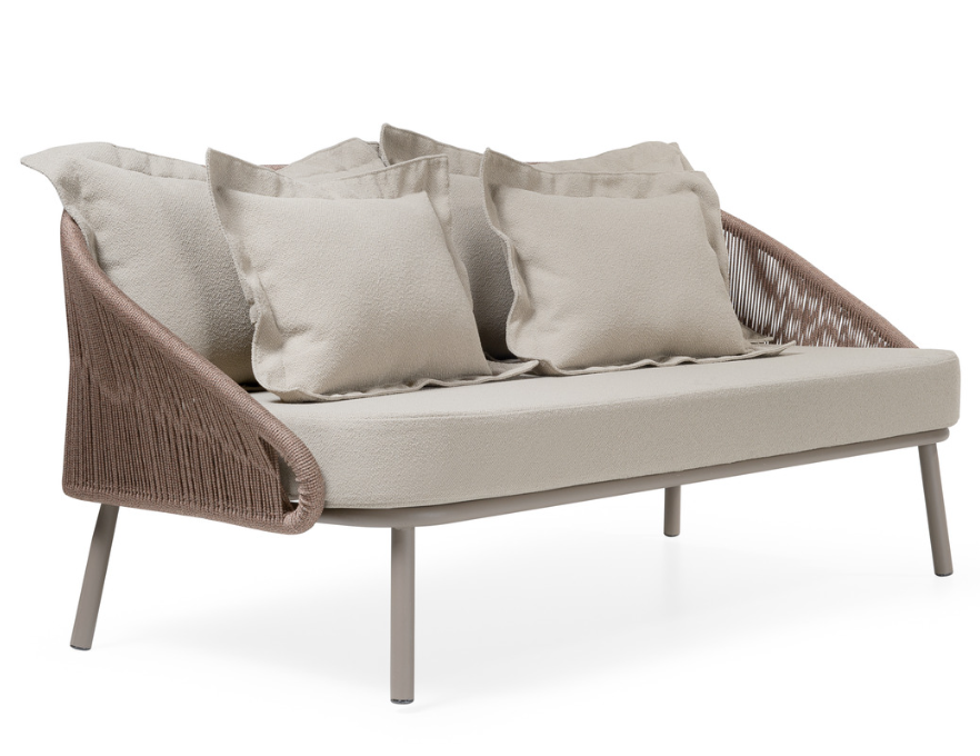 Detalhes do sofá Skyline: Conforto e durabilidade em um móvel.