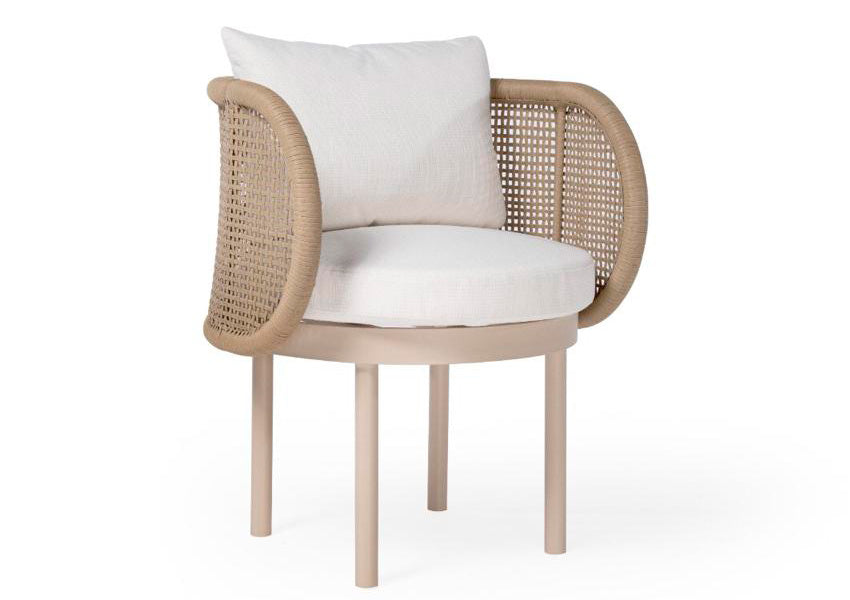 Design ergonômico: elegante na Cadeira Nature.